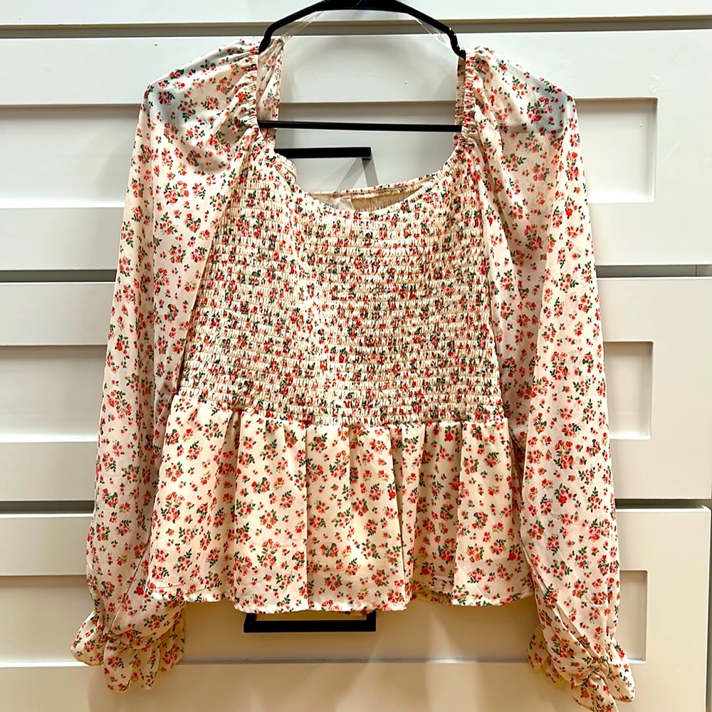 Peplum Top Size M